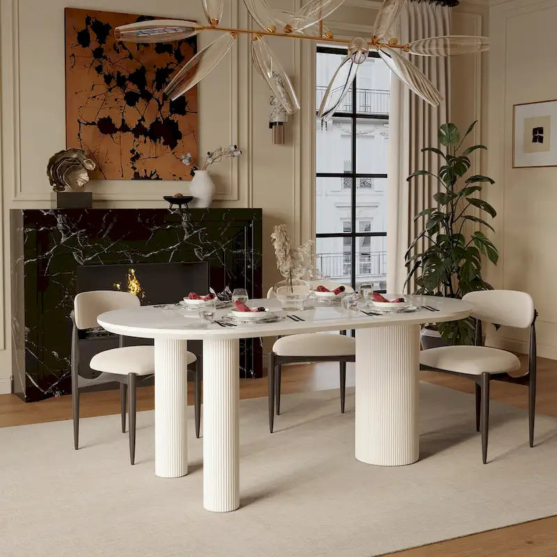 Table de salle à manger de luxe crémeuse avec pieds à colonnes romaines