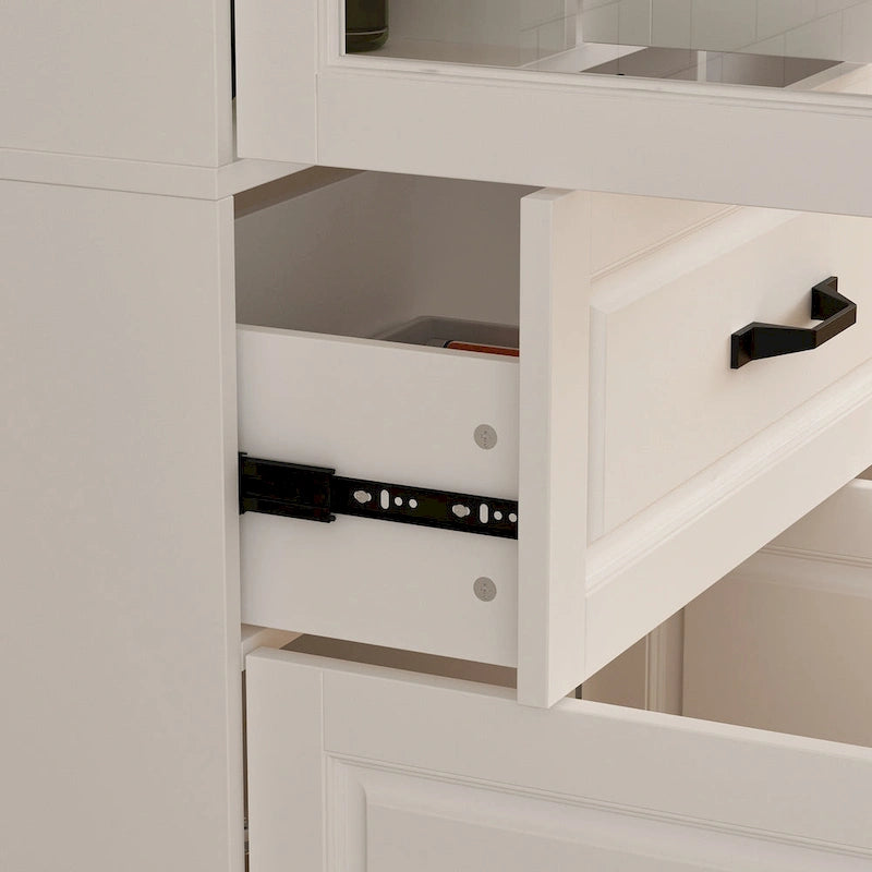 Grand buffet blanc, meuble de cuisine élégant avec portes vitrées d'exposition