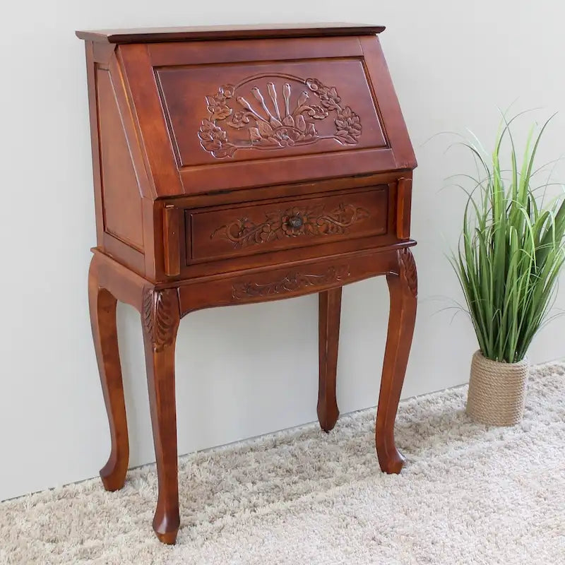 Secrétaire en bois sculpté Windsor