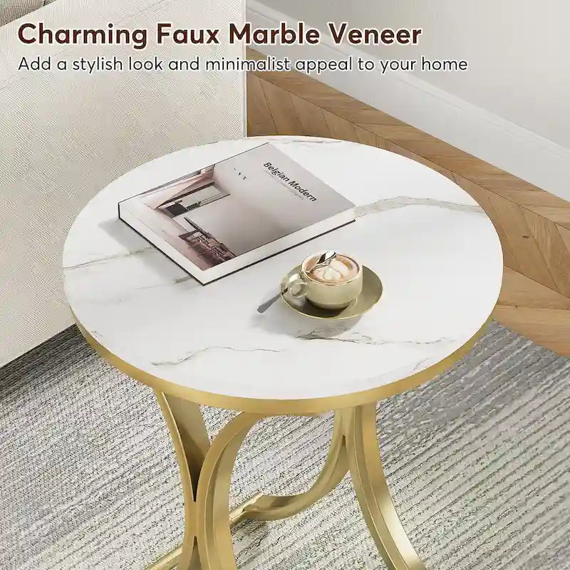 Petite table d'appoint ronde moderne avec cadre en métal doré et placage en faux marbre, en bois composite, pour le salon