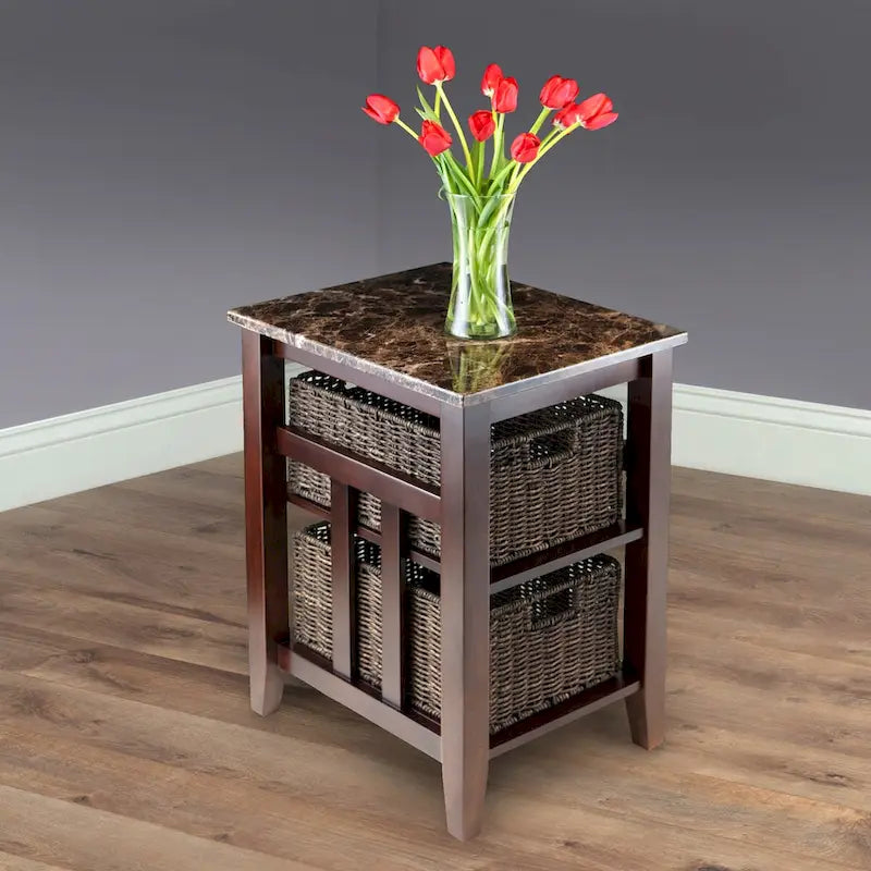 Table d'appoint avec 2 paniers pliables en écorce de maïs, plateau en faux marbre, chocolat et noyer - 16,54 x 20,08 x 25,04 pouces