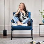 Chaise longue en lin d'intérieur, chaise d'appoint moderne avec deux coussins doux amovibles, chaise de style industriel avec cadre en métal, chaise confortable