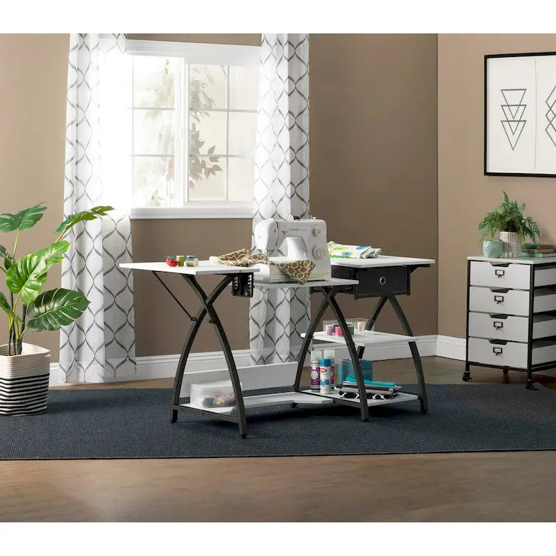 Table de couture avec ou sans grille de découpe intégrée